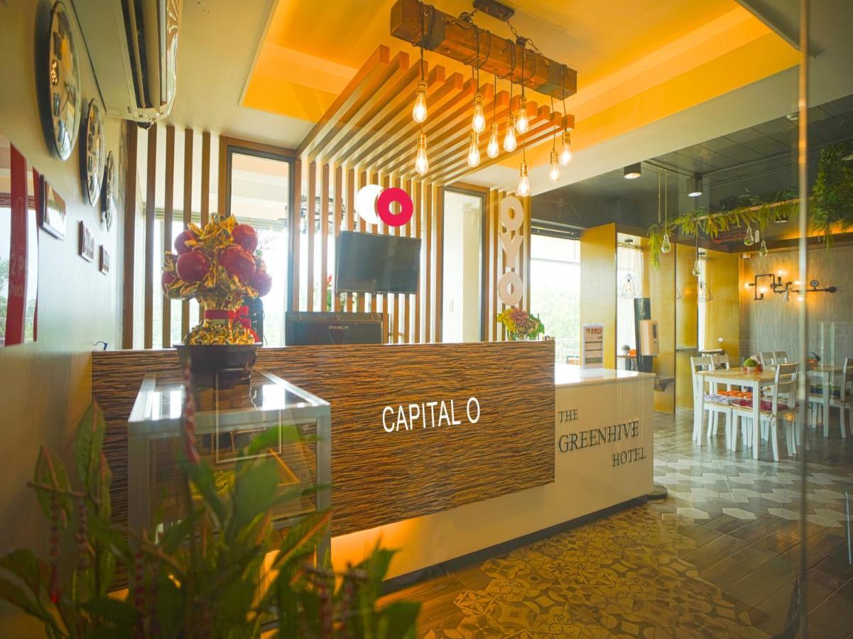 Capital O Oyo 785 The Greenhive Hotel Ibaan Eksteriør billede